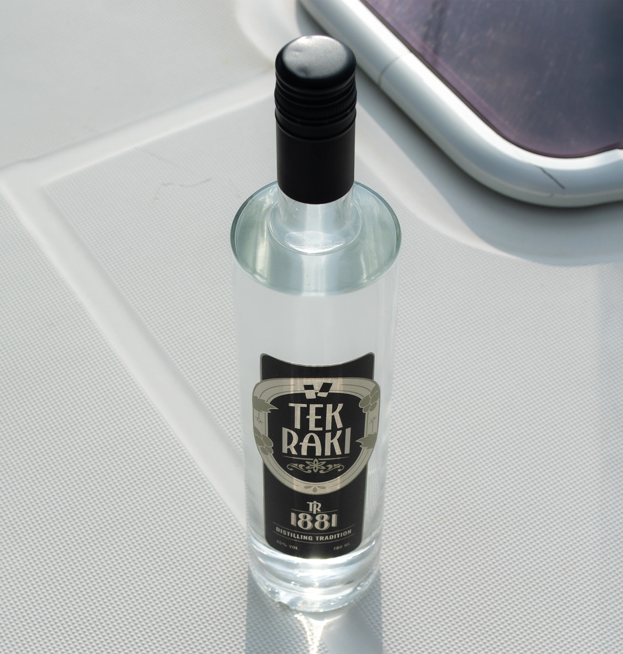 Tek Raki Classic Premium | Tek Raki - 1881 - Premium Raki Wholesale